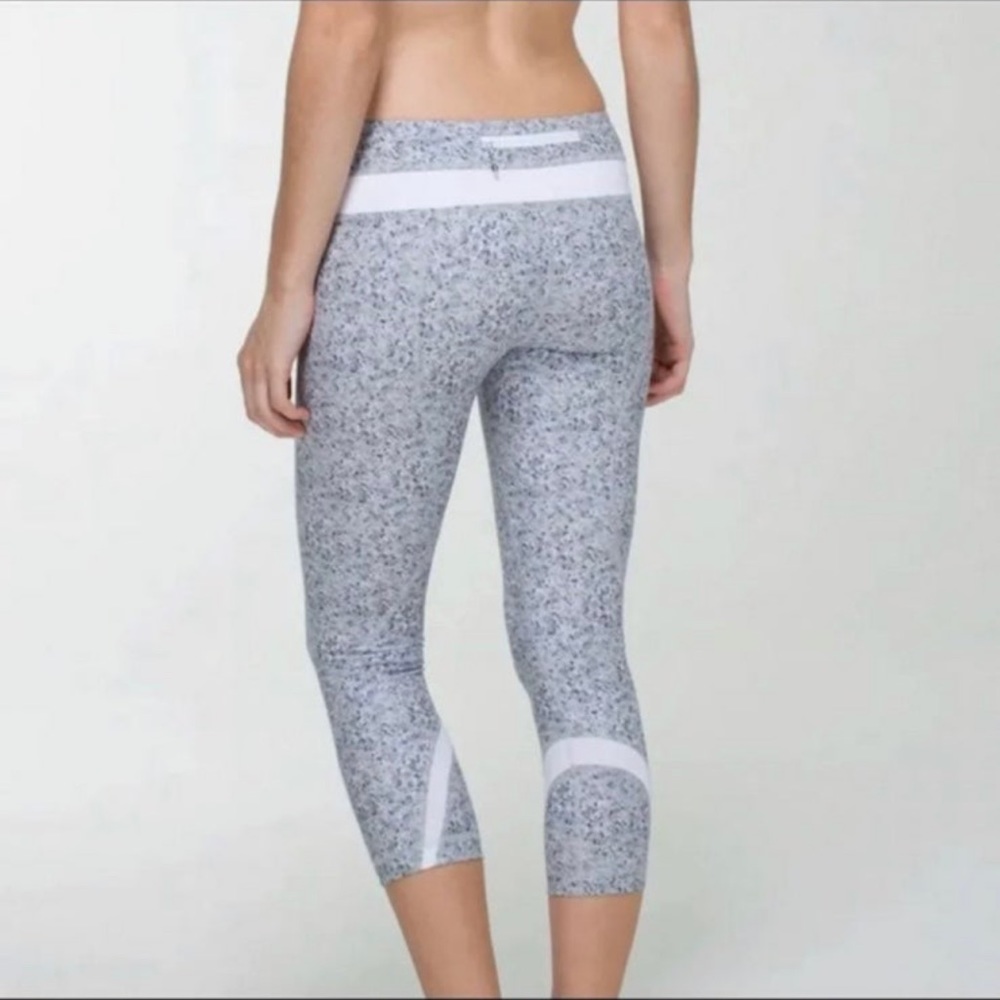 Lululemon Run Inspire Crop 2 All Luxtreme Floral